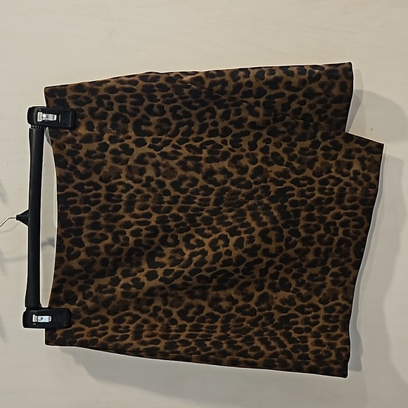 Ann Taylor Black Brown Leopard Print Asymmetrical Mini Skirt 2 - Picture 5 of 6